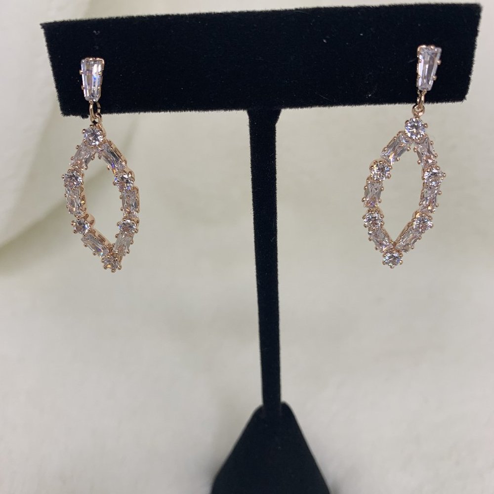 Cubic Zirconia Leaf Shape Elegant Earrings